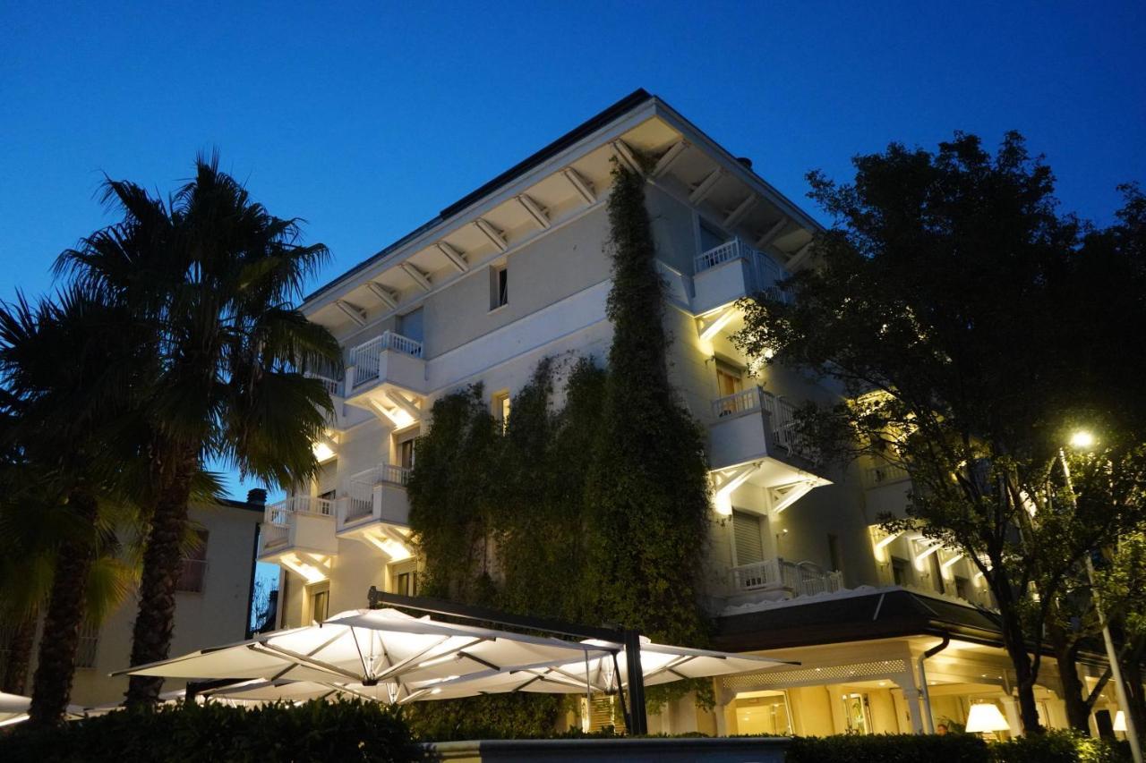 Hotel Maestrale Riccione Exteriér fotografie