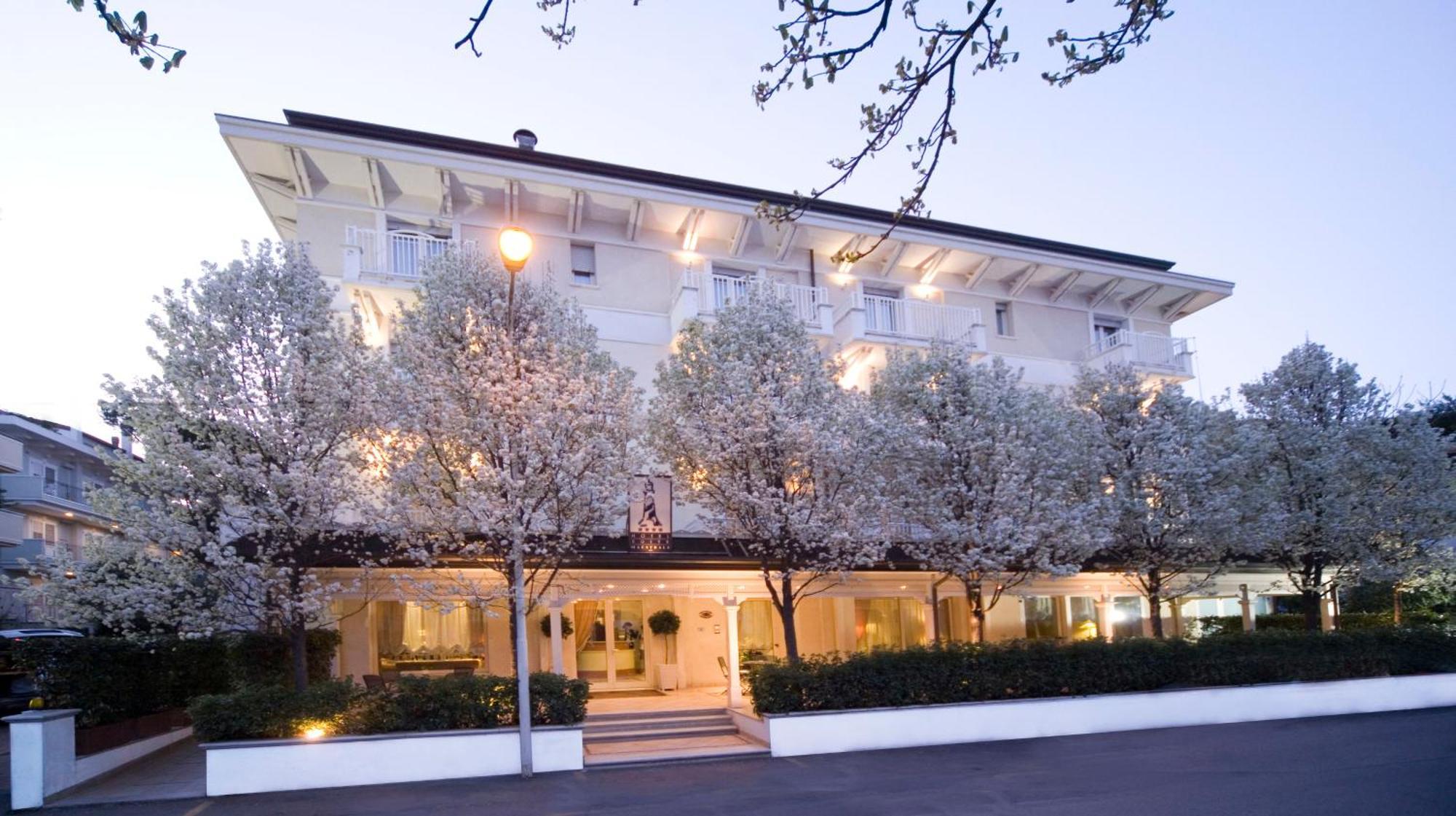 Hotel Maestrale Riccione Exteriér fotografie